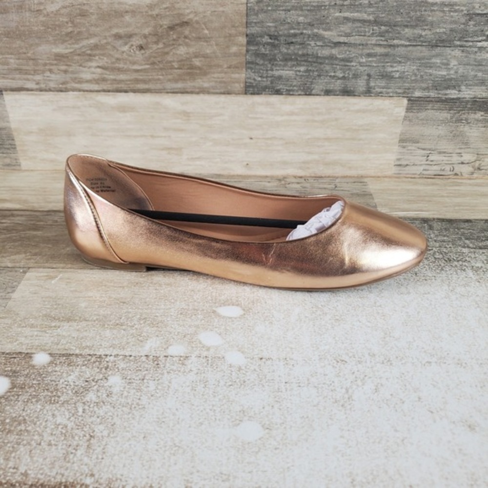 Journee Kavn Womens Ballet Flats Sz 8.5 Metallic Rose Gold Leather Slip On